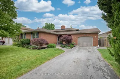 Detached in Lincoln