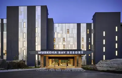Condo Apartment in Gravenhurst