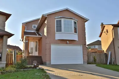 Detached in Hamilton