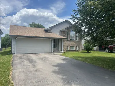Detached in Fort Erie