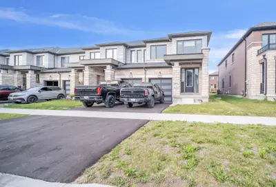 Att/Row/Townhouse in Kawartha Lakes