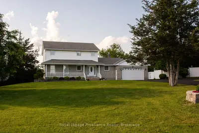 Detached in Belleville