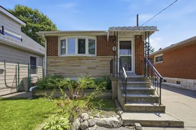 Detached in Hamilton