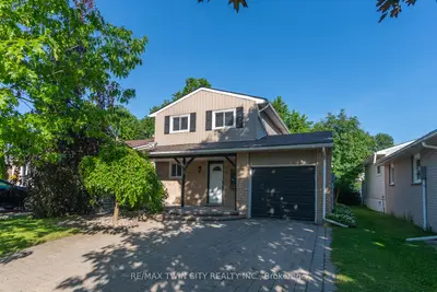 162 Parkside Drive E, Centre Wellington, On N1m 3e8