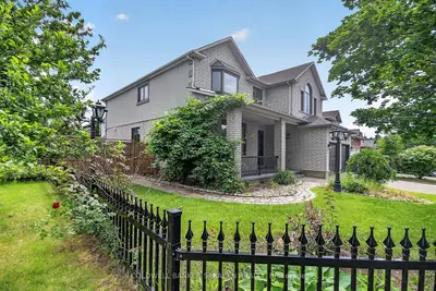 31 Fanterra Way, Hunt Club - South Keys And Area, On K1t 3y7