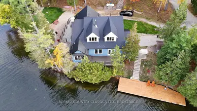 Detached in Frontenac