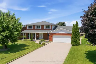 24 Renfrew Drive, Thorold, On L2v 4e7