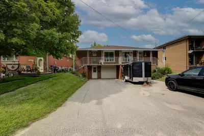 Semi-Detached in Wellington North