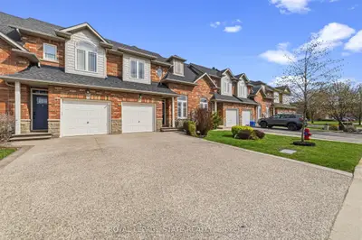92 Benziger Lane, Hamilton, On L8e 6g5