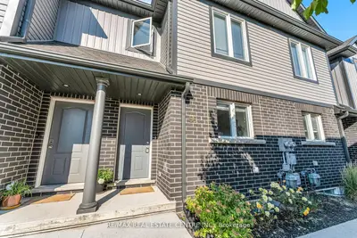 Condo Townhouse in Niagara Falls