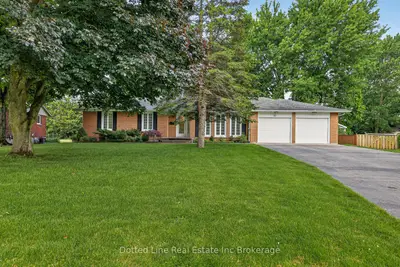 Detached in Tillsonburg