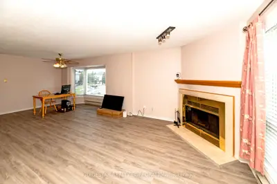 288 Briston Private, Hunt Club - South Keys And Area, On K1g 5p9