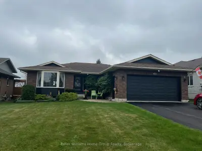Detached in North Perth