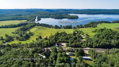 A Tally Ho Winter Park Road, Lake Of Bays, On P1h 2j6