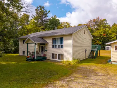 59 Black Road, Seguin, On P2a 2w8