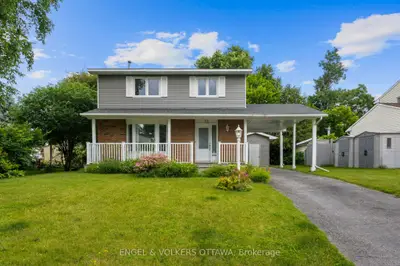 Detached in Barrhaven