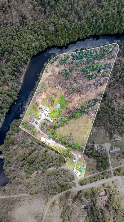 1234 Howland Junction Road, Minden Hills, On K0m 2a1