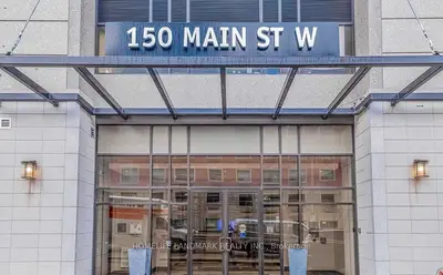 Condo Apartment in Hamilton