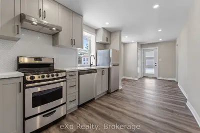 Triplex in Stirling-Rawdon