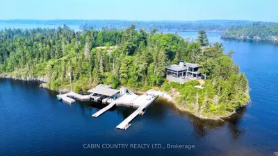 Detached in Kenora Remote Area