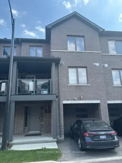 Condo Townhouse in Kitchener