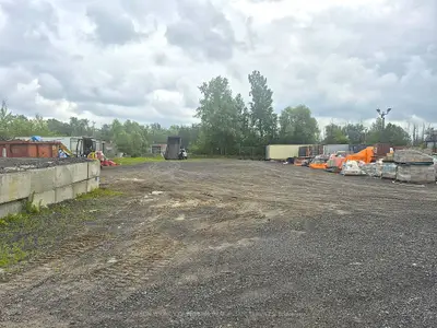 2591 Delzotto Avenue, Blossom Park - Airport And Area, On K1t 3v7