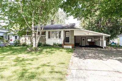 Detached in Stratford