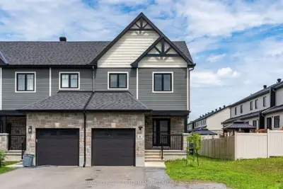 Att/Row/Townhouse in Clarence-Rockland