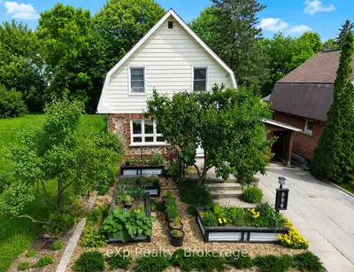 Detached in Owen Sound