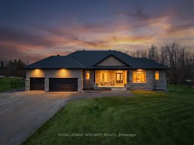 Detached in Beckwith