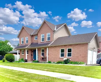 284 Victoria Avenue N, Kawartha Lakes, On K9v 6a8
