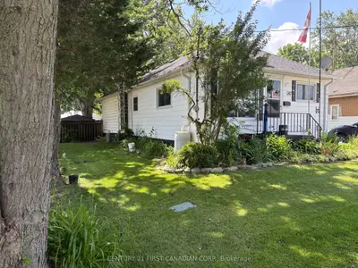 Detached in West Elgin