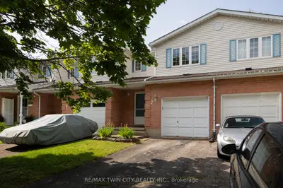 7 Graystone Court, Brant, On N3l 3y1