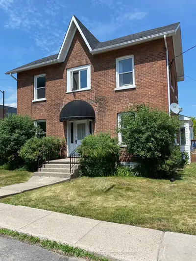 Detached in Greater Napanee