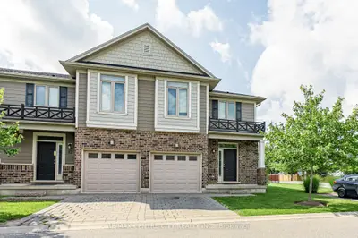Condo Townhouse in London North