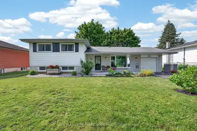 Detached in Belleville