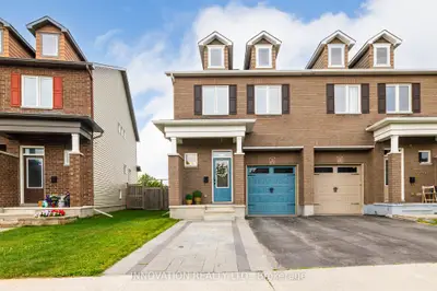 Att/Row/Townhouse in Kanata