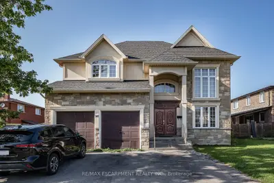 Detached in Hamilton