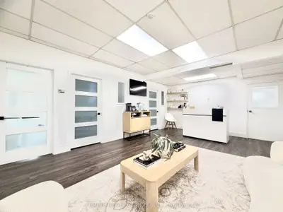 1288 Commissioners Road W 211, London South, On N6k 1e1