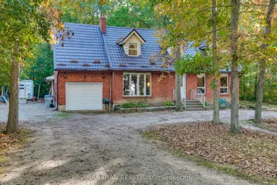 4690 Forest Road, Brooke-alvinston, On N0m 2s0