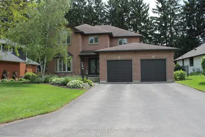 Detached in Hamilton