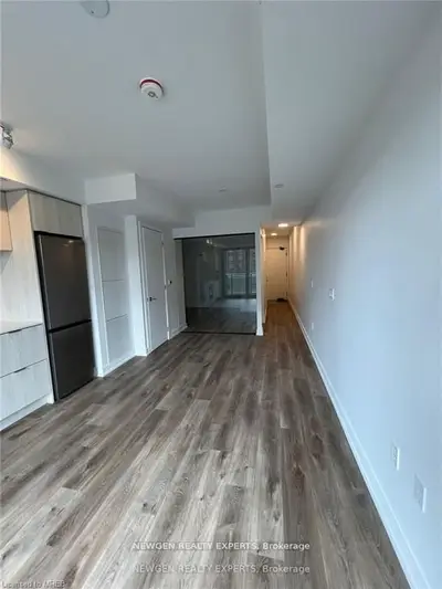 Condo Apartment in Hamilton
