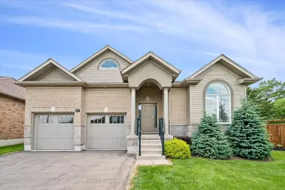 Detached in Centre Wellington