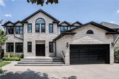 Detached in Hamilton
