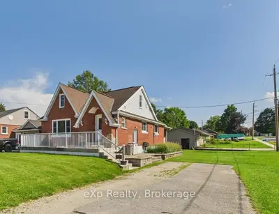 Detached in Brockton