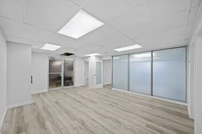 201 Mcleod Street, Ottawa Centre, On K2p 0z9