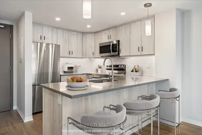 Condo Apartment in Lincoln