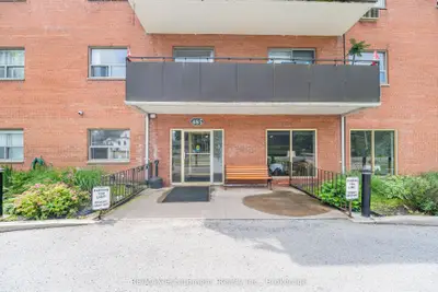 485 Thorold Road 203, Welland, On L3c 3x1