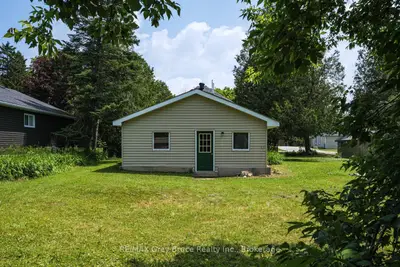 586 Dawson Street S, South Bruce Peninsula, On N0h 2t0