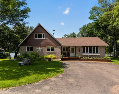 324 RANTZ Road, Petawawa, ON K8H 2W8